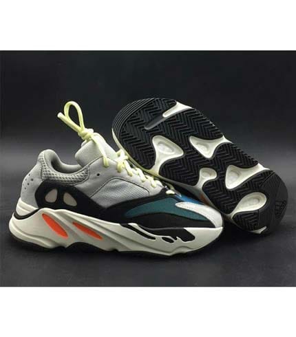 Adidas Yeezy Boost 700